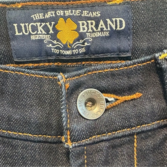 Lucky Brand Women’s Dark Wash Sweet N Crop Jeans | Size 4 - Picture 4 of 11